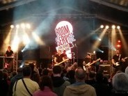 Szuper zenékkel és sztárvendéggel készül a Room Service band