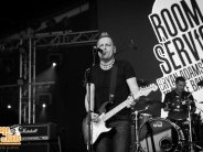 Bryan Adams akusztik – szülinapi koncert Csákvári Lacával