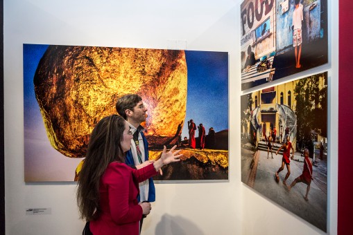 Steve McCurry  - Steve McCurry – LEGENDÁS FOTÓK | Műcsarnok