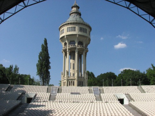 A margitszigeti Víztorony  - BNYF 2013 - Jövőre 75 éves a Szabadtéri Színpad