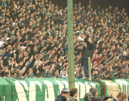 A Fradi lelkes szurkolói a az FTC Stadionban   - FTC Stadion