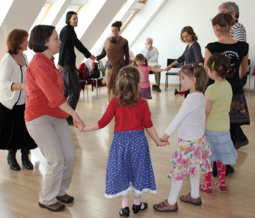 Táncolka  - Táncolka – baba-mama táncház
