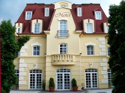   - Hotel Walzer Budapest