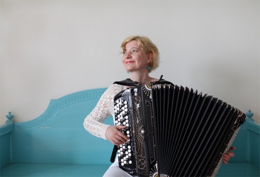   - A világ egyik legkiválóbb harmónikaművésze: Maria Kalaniemi