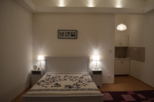   - Éva Apartman Budapest